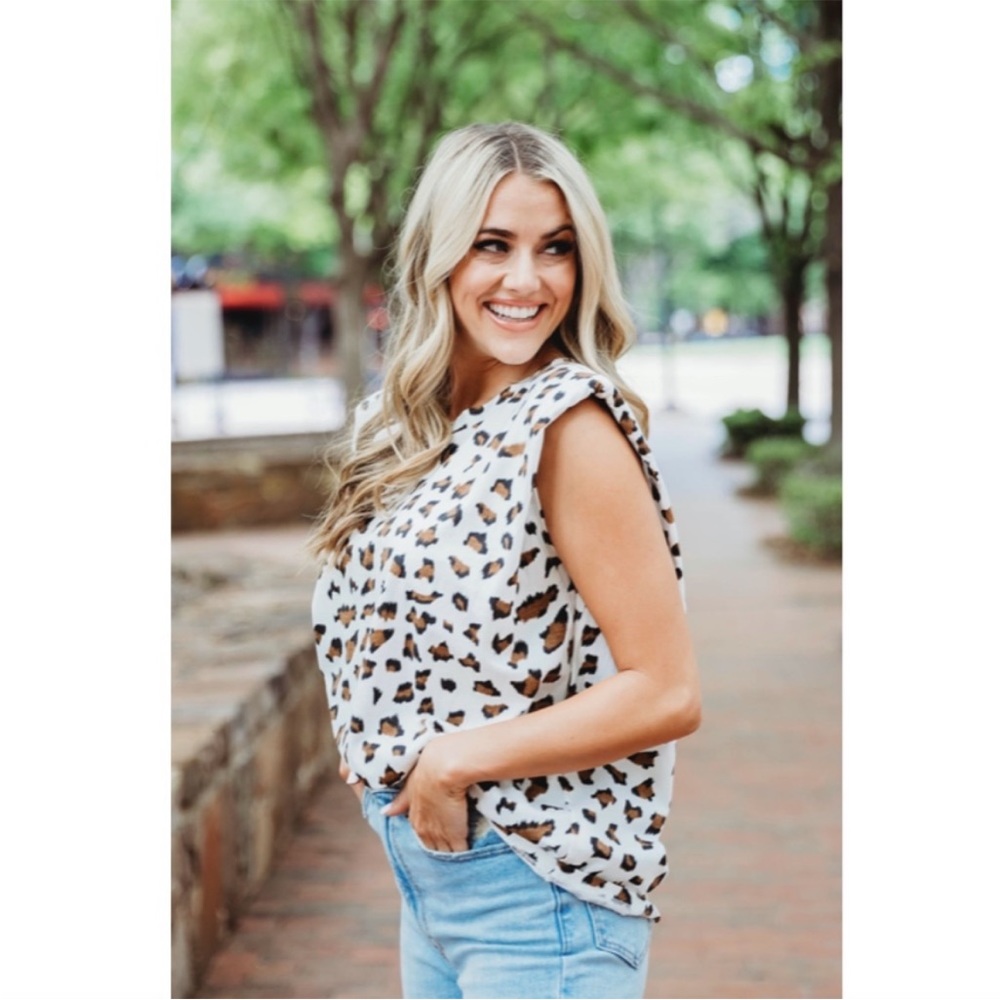 ENDLESS ROSE Leopard Print Shoulder Pad Sleeveless Top L